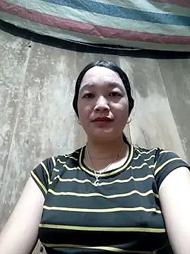 Snapshot of vanlucky2 chatting on 05/12/26, 01:14 vanlucky2 online show from 05/12/26, 01:14