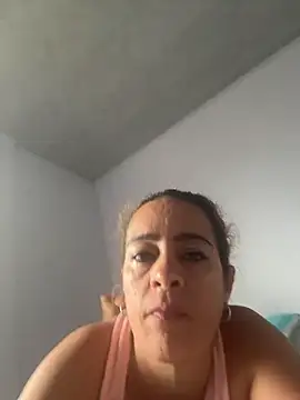 Snapshot of Natigoonzalez chatting on 04/23/26, 01:13 Natigoonzalez online show from 04/23/26, 01:13