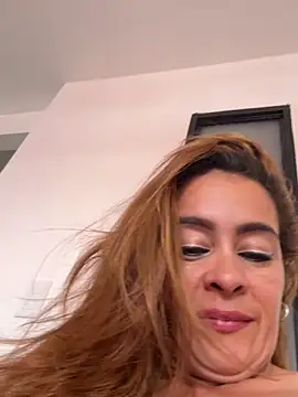 Snapshot of Natigoonzalez chatting on 04/29/26, 05:30 Natigoonzalez online show from 04/29/26, 05:30