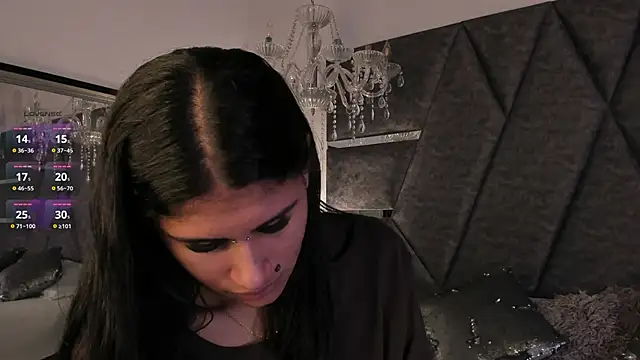 Snapshot of Cleopattra chatting on 06/08/26, 08:20 Cleopattra online show from 06/08/26, 08:20