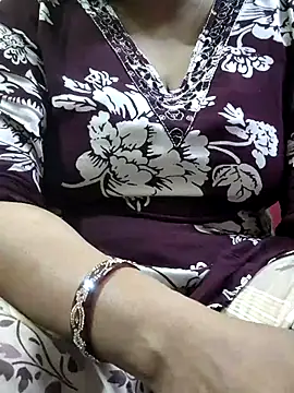 Snapshot of sexy_payal_hot chatting on 04/23/26, 07:05 sexy payal hot online show from 04/23/26, 07:05