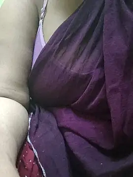 Snapshot of sexy_payal_hot chatting on 04/28/26, 08:03 sexy payal hot online show from 04/28/26, 08:03