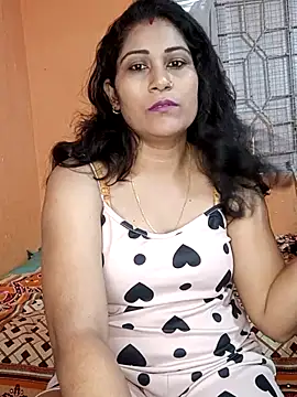 Snapshot of hornycouple096 chatting on 05/24/26, 10:31 hornycouple096 online show from 05/24/26, 10:31