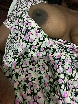 Sweetebony25 online show from 04/16/26, 08:37