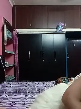 Hot Soniya 08 online show from 07/20/26, 10:39
