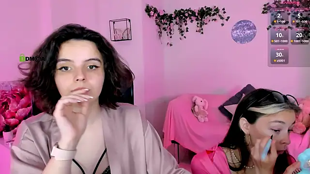 mia mooon  online show from 07/21/26, 08:49