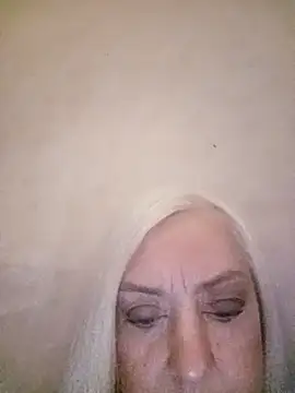 Snapshot of Julia20X chatting on 04/09/26, 11:59 Julia20X online show from 04/09/26, 11:59