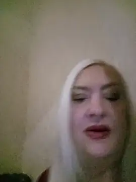 Snapshot of Julia20X chatting on 06/14/26, 06:26 Julia20X online show from 06/14/26, 06:26
