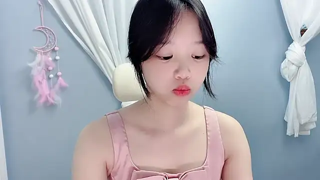 Snapshot of Xiaoqing00 chatting on 06/20/26, 04:15 Xiaoqing00 online show from 06/20/26, 04:15
