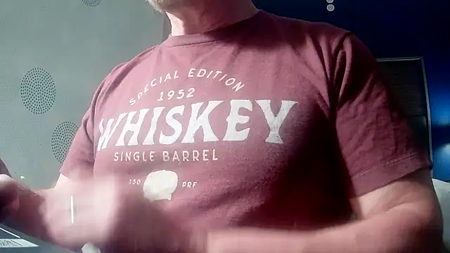 ilundercover online show from 04/15/26, 10:22