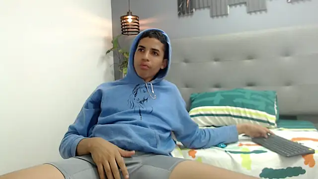 Snapshot of Lukaz_Caballero chatting on 06/02/26, 03:41 Lukaz Caballero online show from 06/02/26, 03:41