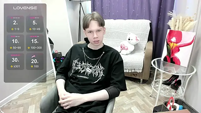 Snapshot of EliotMars chatting on 05/04/26, 12:01 EliotMars online show from 05/04/26, 12:01