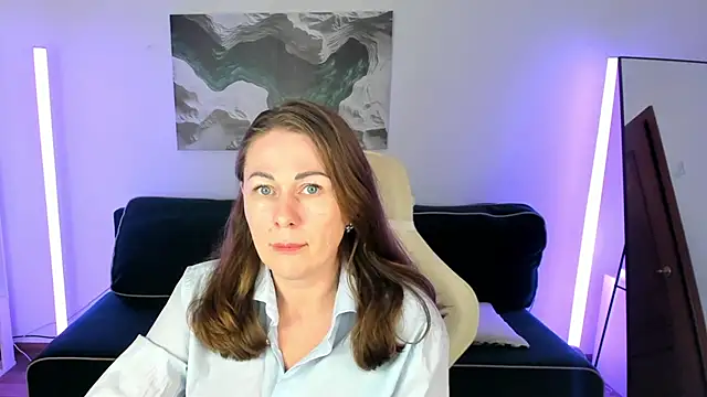 NinnaBrewer online show from 04/21/26, 03:02