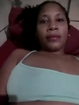 Snapshot of Lili-Sex chatting on 05/04/26, 01:45 Lili-Sex online show from 05/04/26, 01:45