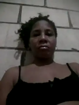 Snapshot of Lili-Sex chatting on 05/13/26, 03:37 Lili-Sex online show from 05/13/26, 03:37