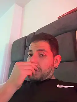 Snapshot of Roman_Belmont chatting on 04/14/26, 07:42 Roman Belmont online show from 04/14/26, 07:42