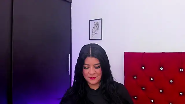 Snapshot of Katty_West chatting on 05/15/26, 07:21 Katty West online show from 05/15/26, 07:21