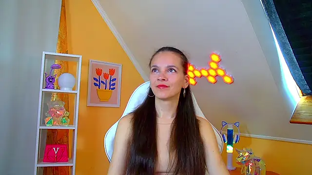 Snapshot of LeonaLane chatting on 05/04/26, 06:31 LeonaLane online show from 05/04/26, 06:31