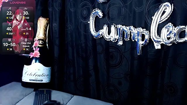 Snapshot of KiomyVamp chatting on 07/21/26, 04:42 KiomyVamp online show from 07/21/26, 04:42