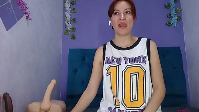 Snapshot of alorena_megancm chatting on 05/13/26, 03:26 alorena megancm online show from 05/13/26, 03:26