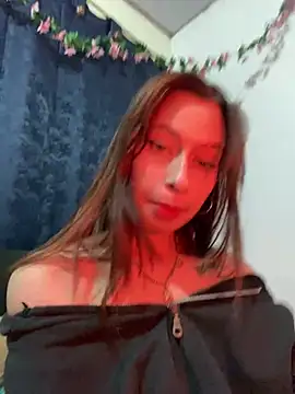 Snapshot of Angel_Kat chatting on 06/24/26, 05:06 Angel Kat online show from 06/24/26, 05:06