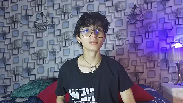 Snapshot of Twink_Sebas7 chatting on 04/15/26, 12:12 Twink Sebas7 online show from 04/15/26, 12:12