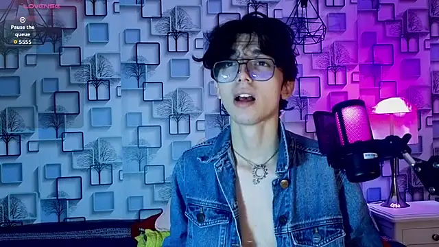Snapshot of Twink_Sebas7 chatting on 05/06/26, 12:10 Twink Sebas7 online show from 05/06/26, 12:10
