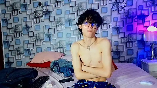 Snapshot of Twink_Sebas7 chatting on 05/23/26, 12:09 Twink Sebas7 online show from 05/23/26, 12:09