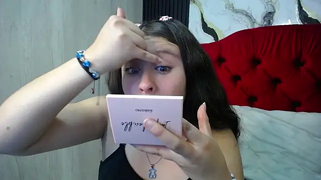 Snapshot of sammy__green chatting on 05/20/26, 12:55 sammy green online show from 05/20/26, 12:55