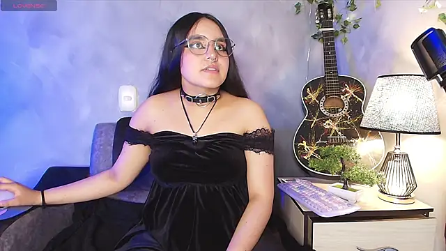 Snapshot of ambar__devon chatting on 04/09/26, 08:14 ambar devon online show from 04/09/26, 08:14