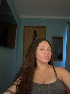 Snapshot of sophiiahot chatting on 04/18/26, 11:58 sophiiahot online show from 04/18/26, 11:58