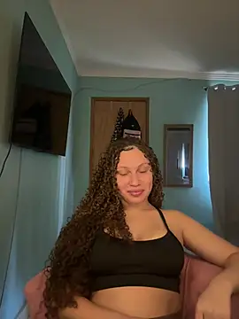 Snapshot of sophiiahot chatting on 05/04/26, 04:47 sophiiahot online show from 05/04/26, 04:47