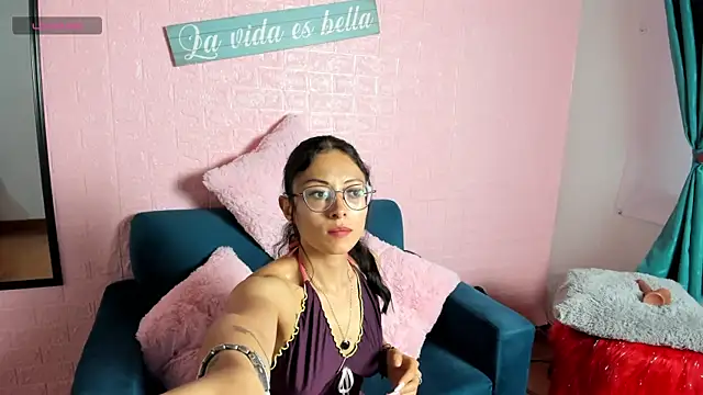 Kat santana online show from 04/09/26, 10:48