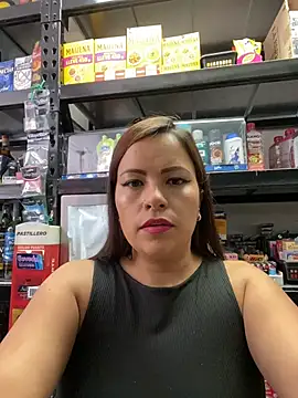 MIA ROSSEEE online show from 06/03/26, 02:33