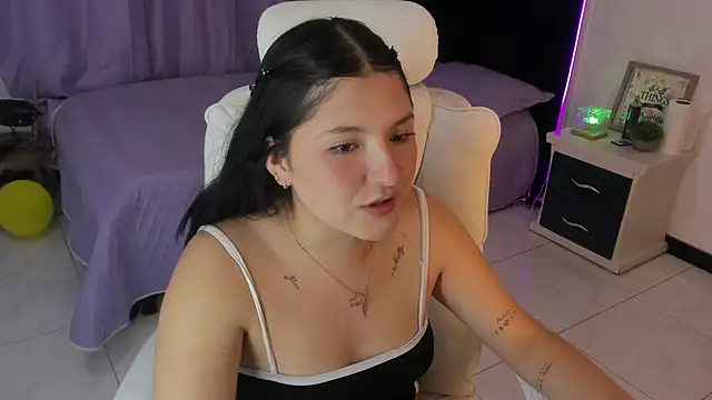Snapshot of Celestee_21 chatting on 07/06/26, 10:23 Celestee 21 online show from 07/06/26, 10:23