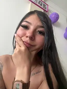 Snapshot of sweett_sophie1 chatting on 05/15/26, 09:22 sweett sophie1 online show from 05/15/26, 09:22