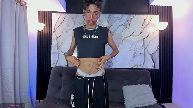 triiangel latinboy online show from 04/30/26, 12:28