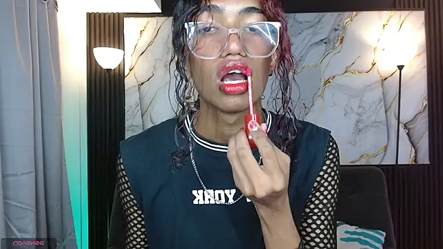 triiangel latinboy online show from 05/11/26, 12:38