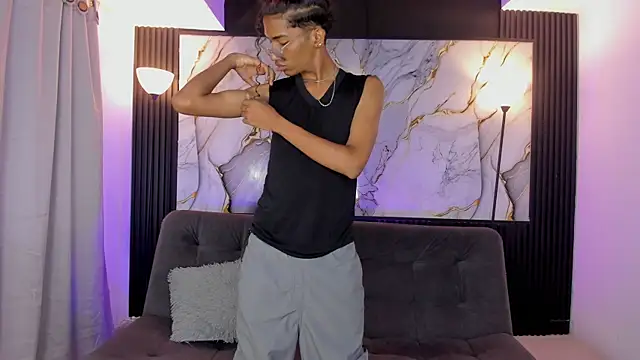 triiangel latinboy online show from 05/24/26, 02:00