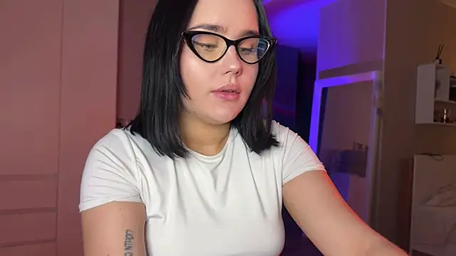lola raze online show from 05/21/26, 10:17