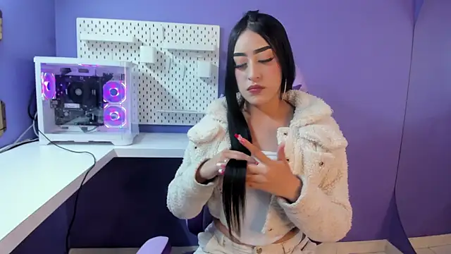 Snapshot of Kimm_444 chatting on 04/09/26, 04:45 Kimm 444 online show from 04/09/26, 04:45