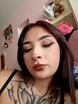 Snapshot of piti_sauro chatting on 05/13/26, 01:52 piti sauro online show from 05/13/26, 01:52