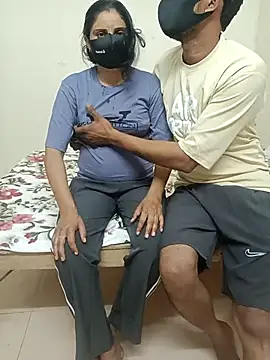 arushi rao1 online show from 04/25/26, 05:43