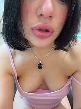 Snapshot of LucyHotty_ chatting on 06/04/26, 07:58 LucyHotty online show from 06/04/26, 07:58
