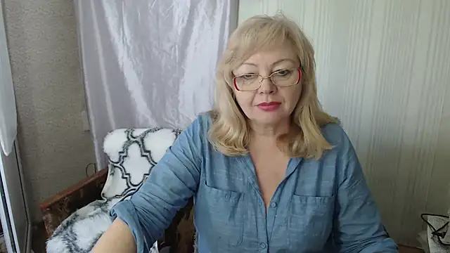 LavandaMay online show from 04/29/26, 10:52