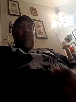 MrBustNut2026 online show from 04/30/26, 08:15