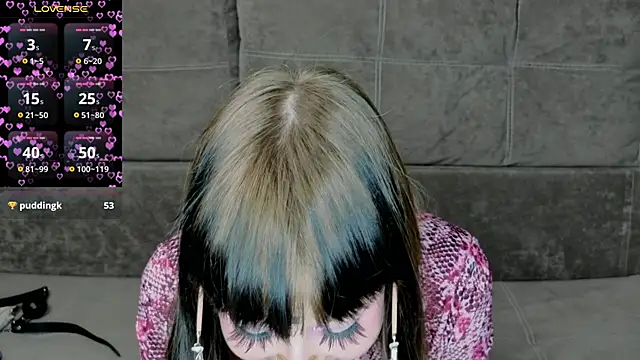 Snapshot of Richerrity chatting on 04/14/26, 04:24 Richerrity online show from 04/14/26, 04:24