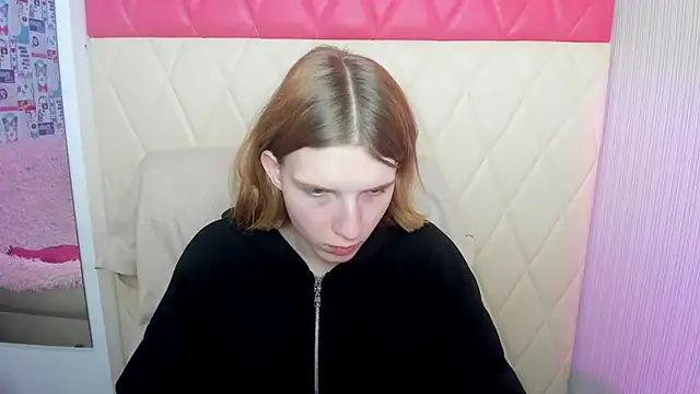 xSophieexx online show from 04/25/26, 01:30