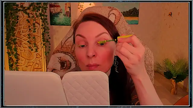 Snapshot of LanaRadiance chatting on 06/14/26, 12:40 LanaRadiance online show from 06/14/26, 12:40