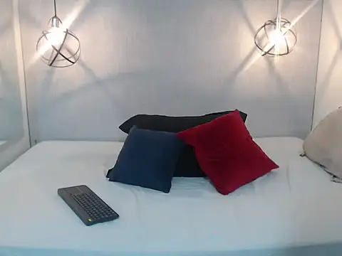 Migatica johnson12 online show from 04/21/26, 03:24